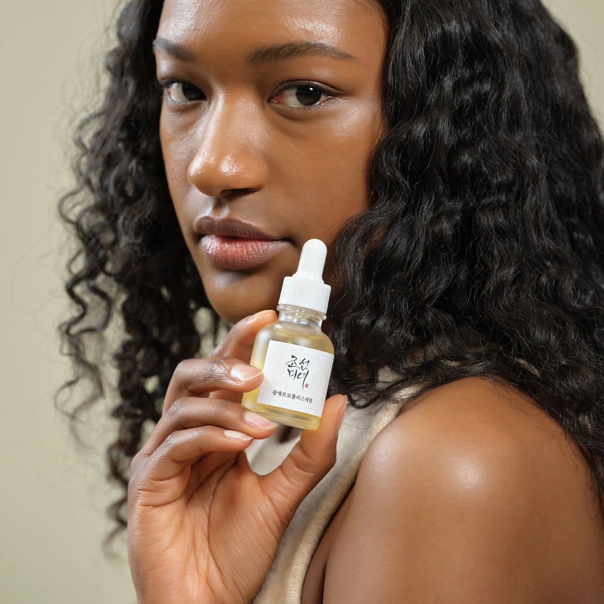 Beauty Of Joseon Glow Serum: Propolis + Niacinamide (30 ml)-lindevea.com
